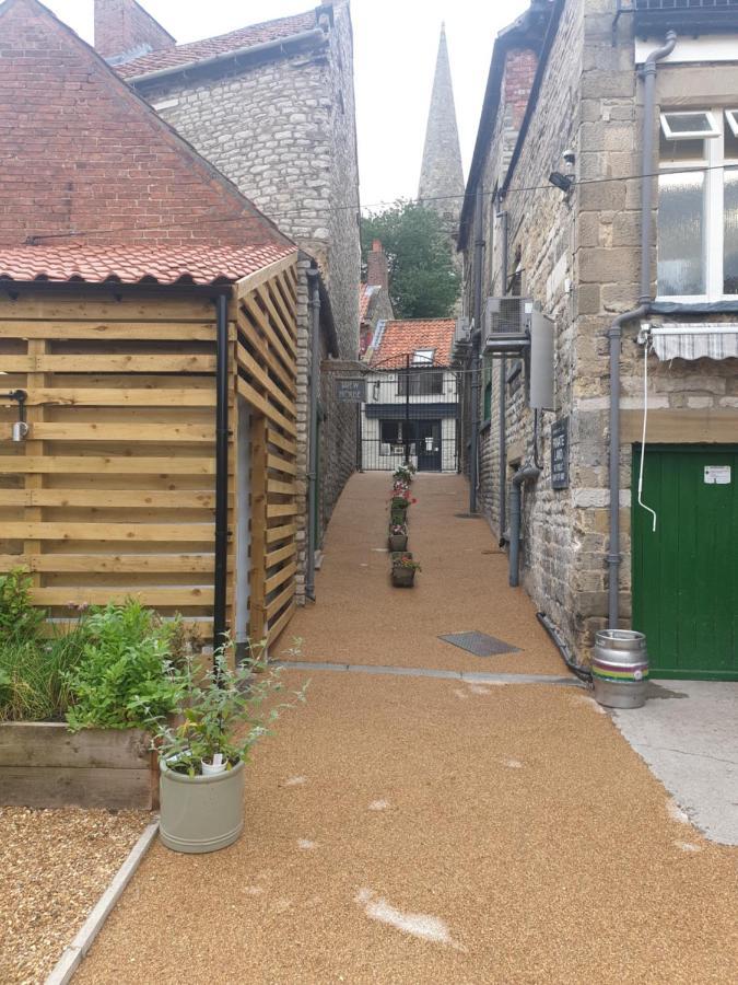 The Black Swan Inn Pickering Exterior foto